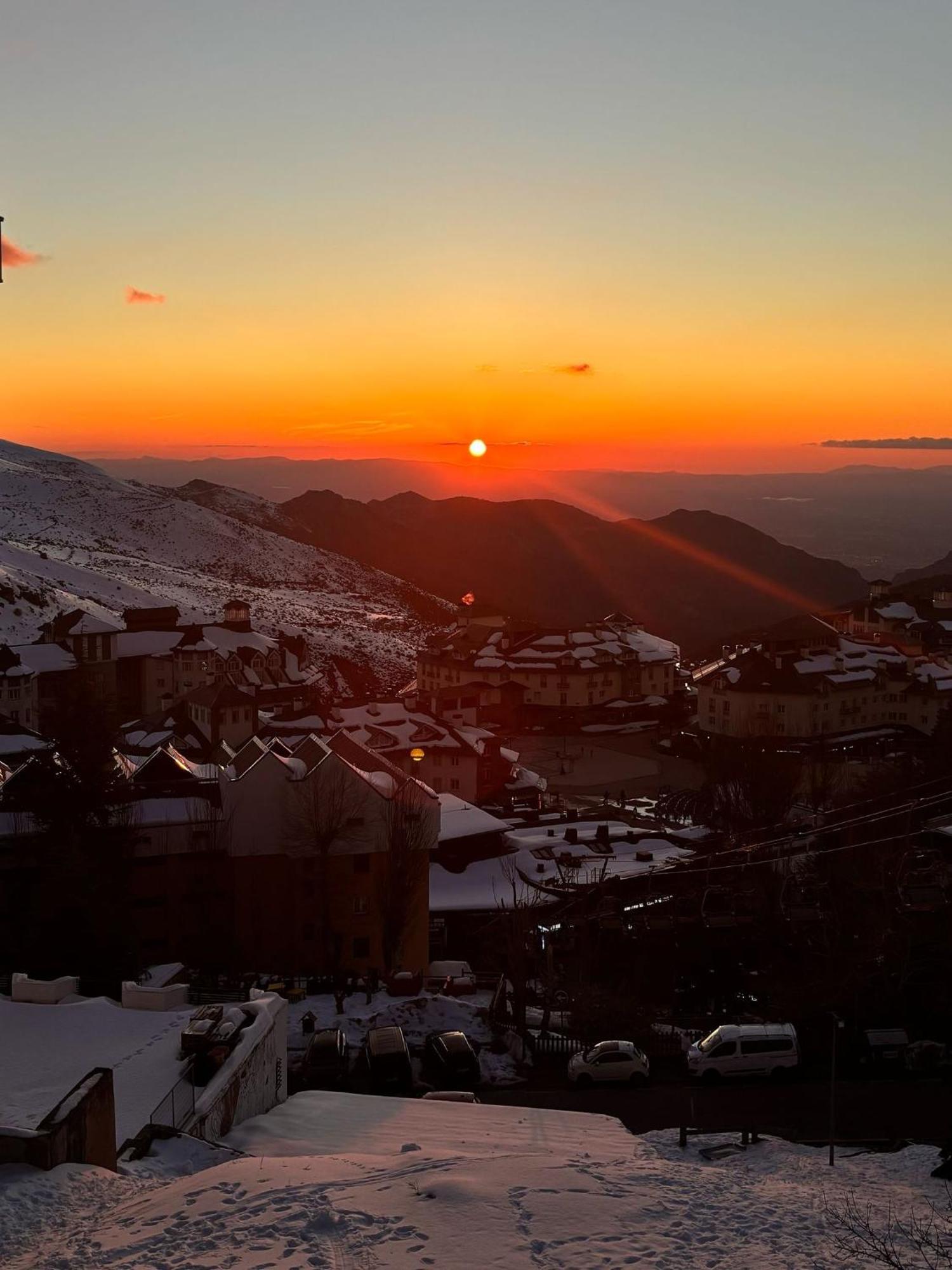 Miramar Elite Ski Con Parking 塞拉内华达 外观 照片